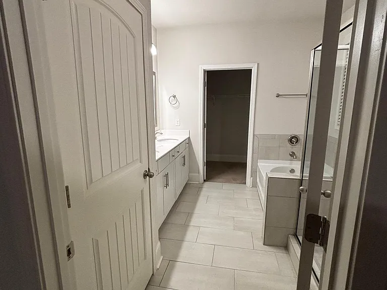 706 Broken Arrow — Photo 20