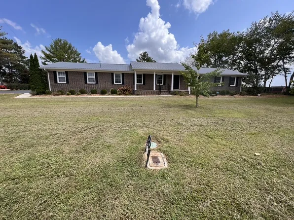 716 Riva Lake Rd, Winchester, TN 37398