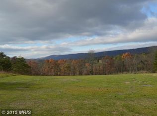 320 Hilltop View Ln, Ridgeley, WV 26753