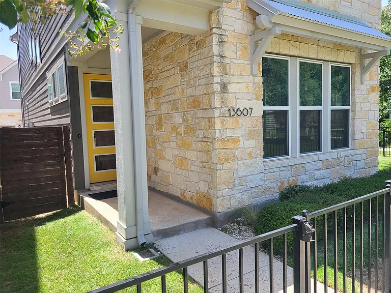 13607 Terrett Trce #110 — Photo 40