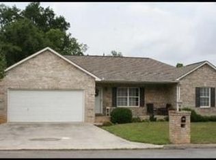 7108 Wrens Creek Ln, Knoxville, TN 37918