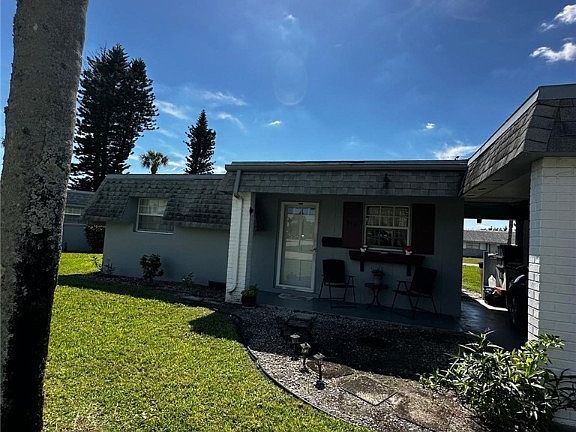 3rd image of 350 Easton Ct #350