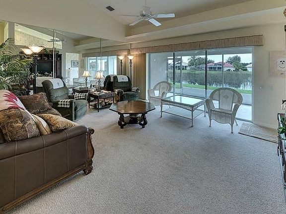 5th image of 6625 Deering Cir
