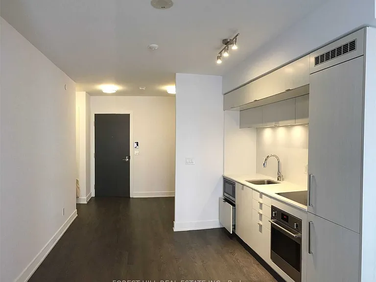 38 Cameron St #310 — Photo 8