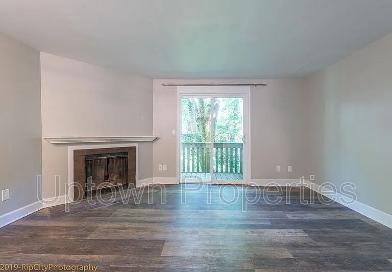 3331 SW Garden View Ave — Photo 4