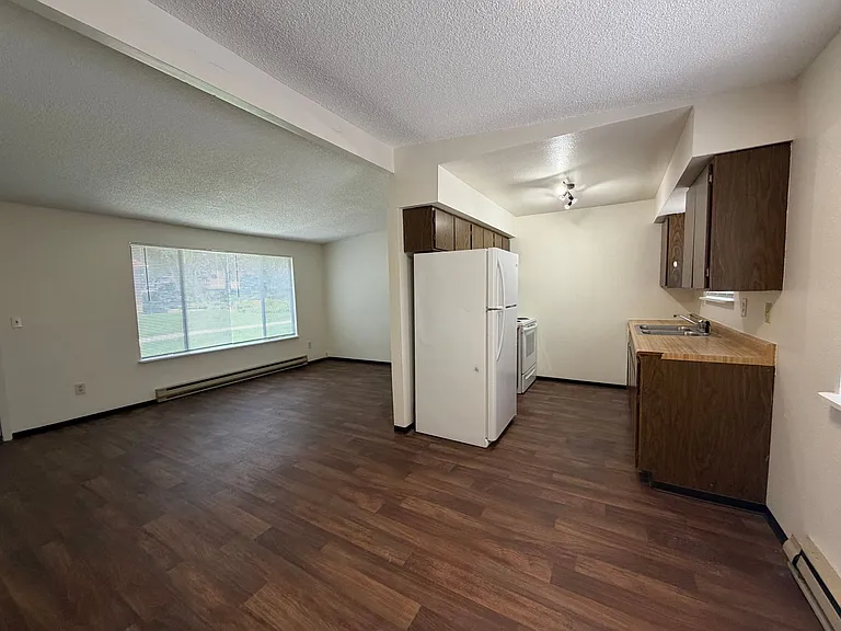 1800 Sargent Ave — Photo 4
