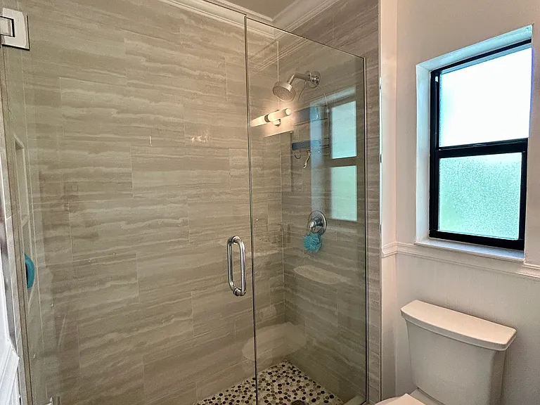 122 Peruvian Ave — Photo 11