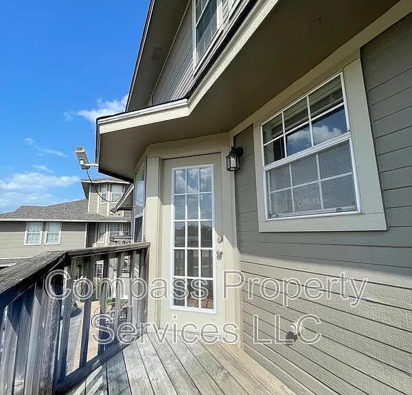 1326 Park Ave — Photo 7