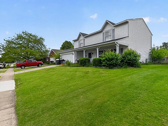 3rd image of 2520 Saint Andrews Dr