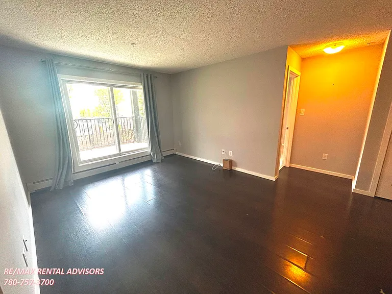 340 Windermere Rd NW #209 — Photo 6