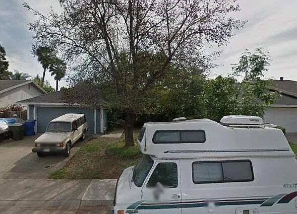 1748 Teralba Way photo 1