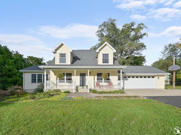 682 Saline St, Petersburg, MI 49270
