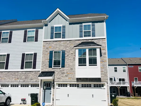 1739 Ark Royal Rd, Chesapeake, VA 23321