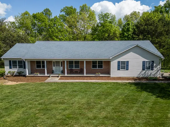 119 Homeaway Ln, Natural Bridge, VA 24578