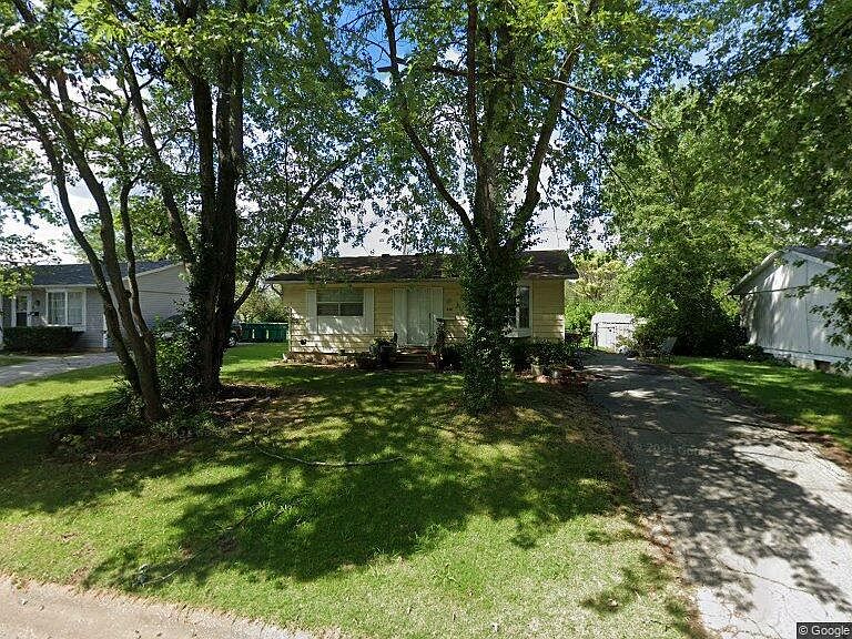 1st image of 908 W Nixon Dr