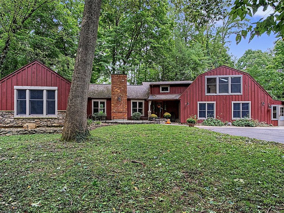 1st image of 195 Colonial Ln