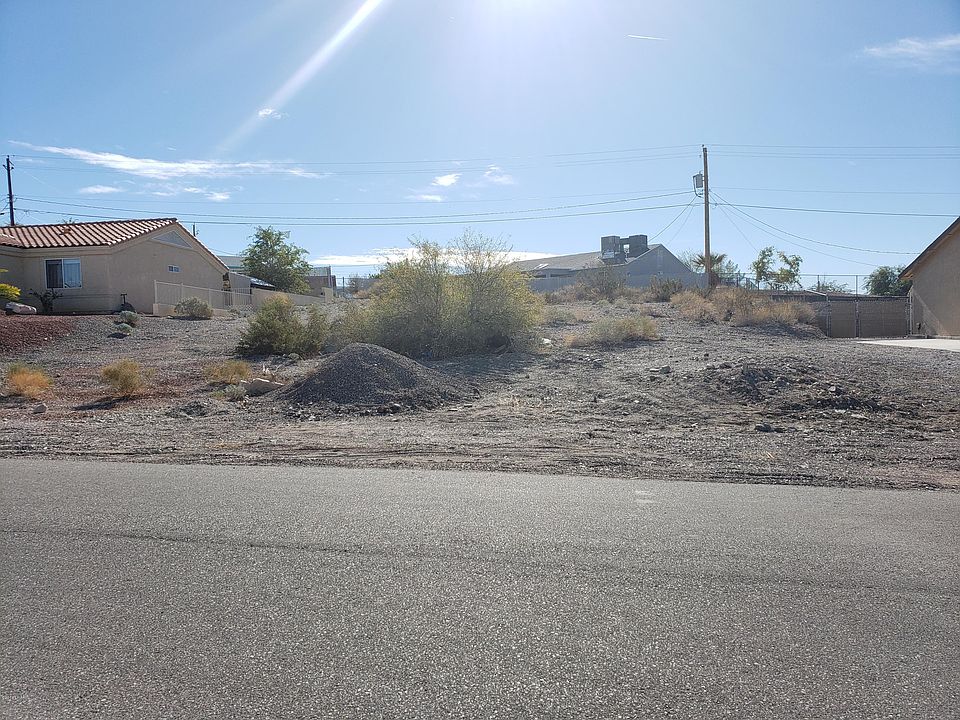 2nd image of 2696 Inverness Dr Lot 36