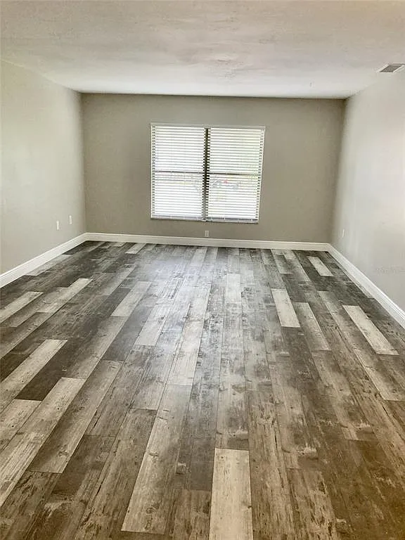 Building Photo - 5008 Manatee Ave W #2