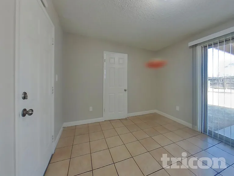 2932 W Caribbean Ln — Photo 5