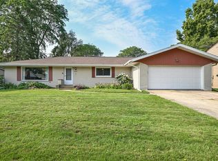 501 Carlton Dr, Racine, WI 53402