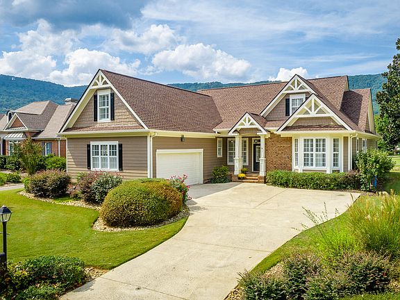 2nd image of 337 Magnolia Vale Dr