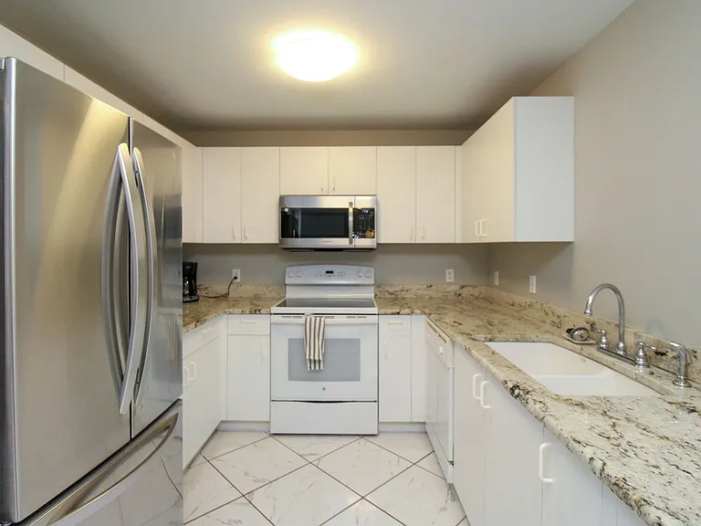 519 Roma Ct #3305 — Photo 25