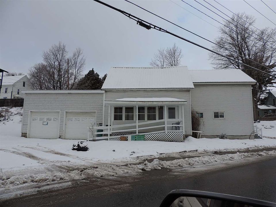 2nd image of 267 Lake Rd