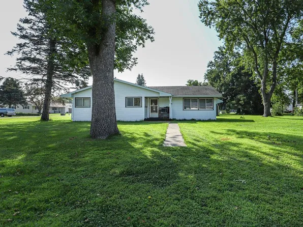 202 1st Ave N, Leonard, ND 58052