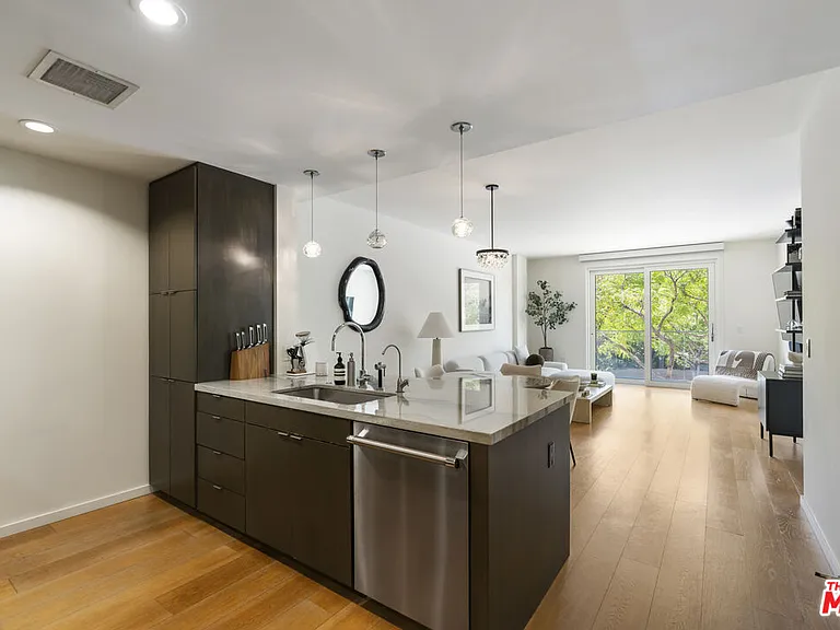 1705 Ocean Ave #212 — Photo 6