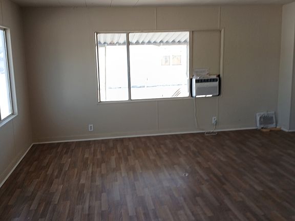 2nd image of 242 Fisher Ln #4