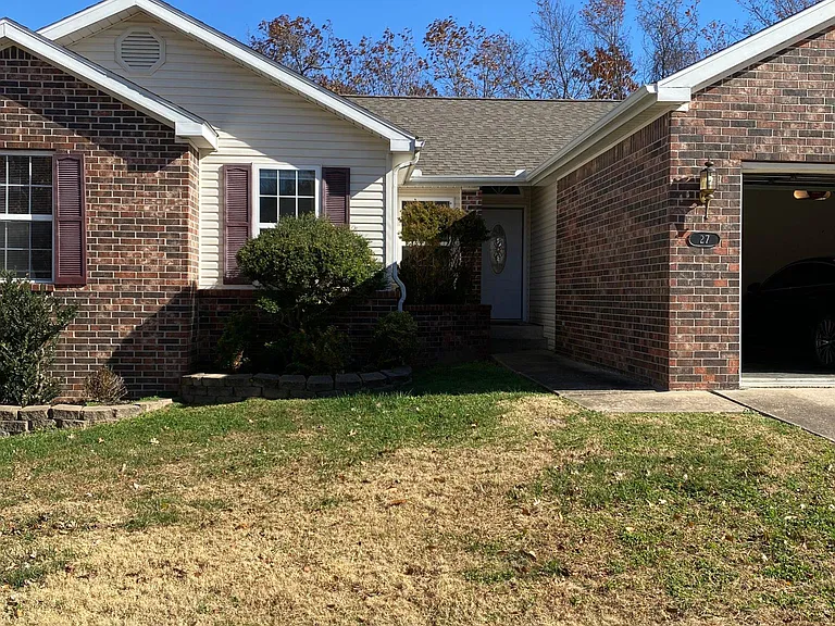 27 Valley View Cir — Photo 3