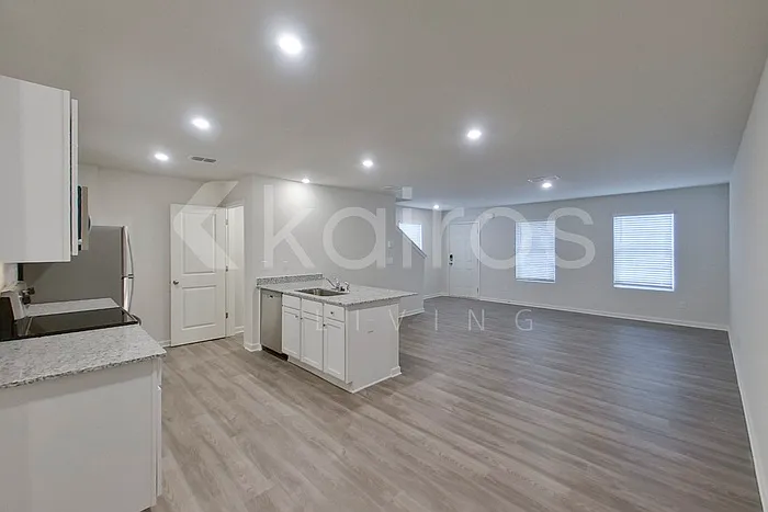 528 Ivy Brook Way — Photo 7