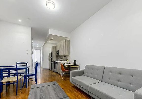 3rd image of 274 Chauncey St #2L