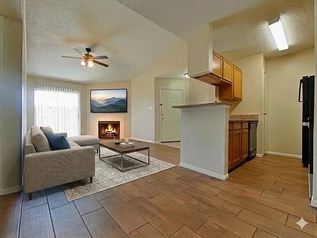 3770 Lovers Wood Ln #1005