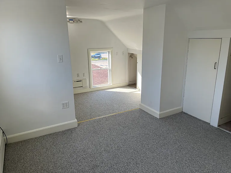 20 Elm St #B — Photo 1