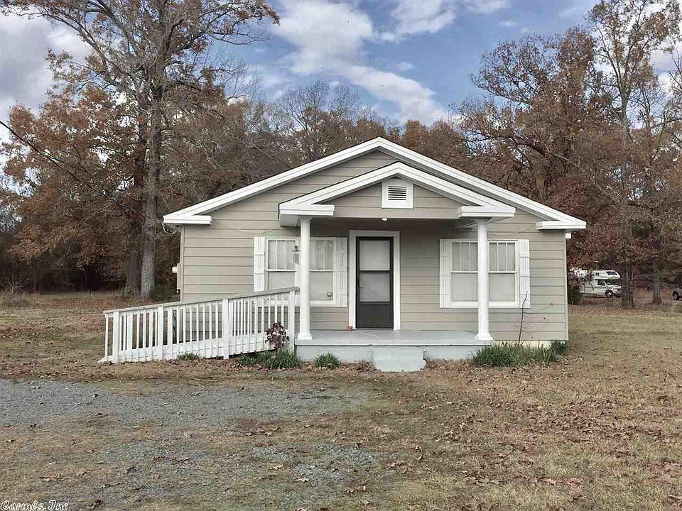 1st image of 18601 Macarthur Dr