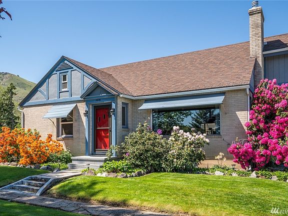 Brick Tudor, Front View