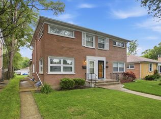 8920 Bennett Ave, Evanston, IL 60203