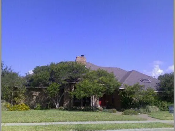 514 E Broadway St, Portland, TX 78374