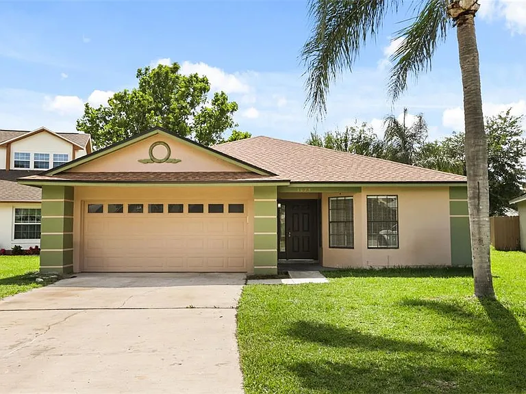 3075 Woolridge Dr — Photo 1