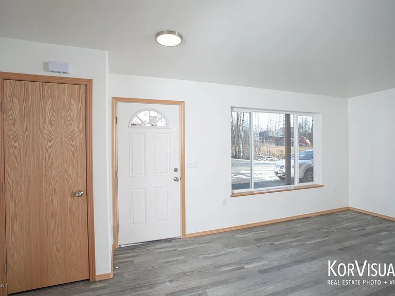 900 N Church Rd — Photo 5