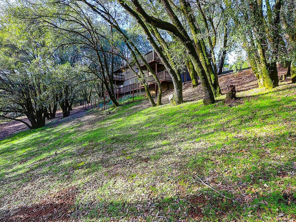 2nd image of 15500 Nancy Way