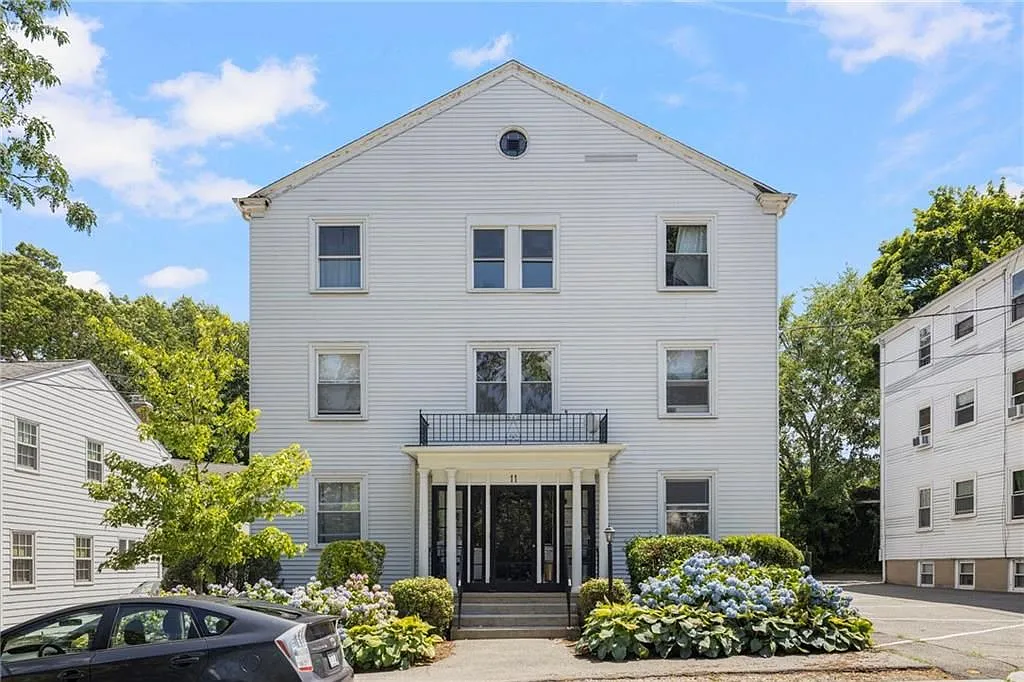 1 bed, 1.0 bath, 528 sqft, $1,900 — Photo 1