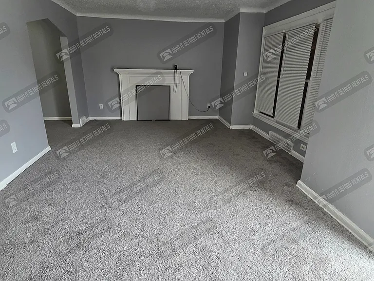 5293 Berkshire St — Photo 4