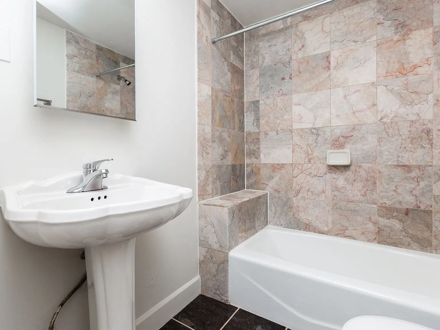 735 Taylor St Unit 208 - Image 4