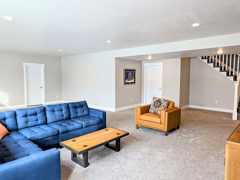 380 E Keetly Station Cir — Photo 39