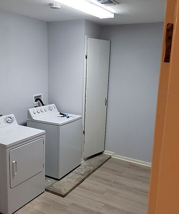 5th image of 8022 Ony St