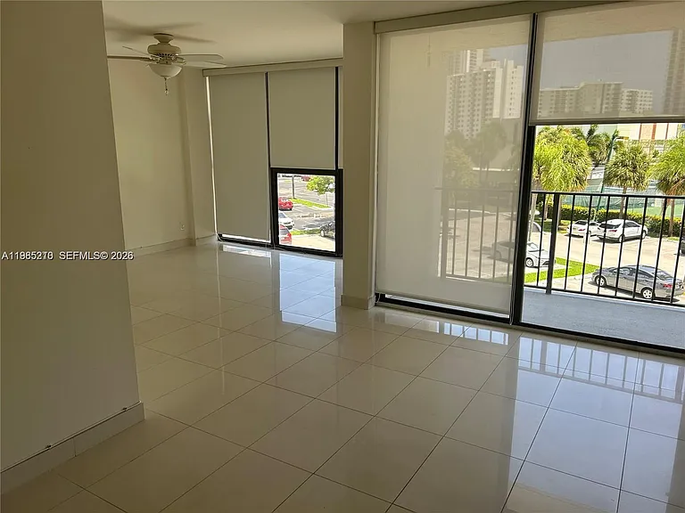 400 Leslie Dr #308 — Photo 13