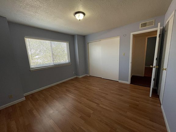 5th image of 3621 Wellesley Dr NE APT C