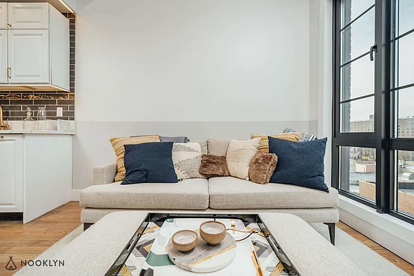 Rented by Nooklyn NYC LLC | media 95